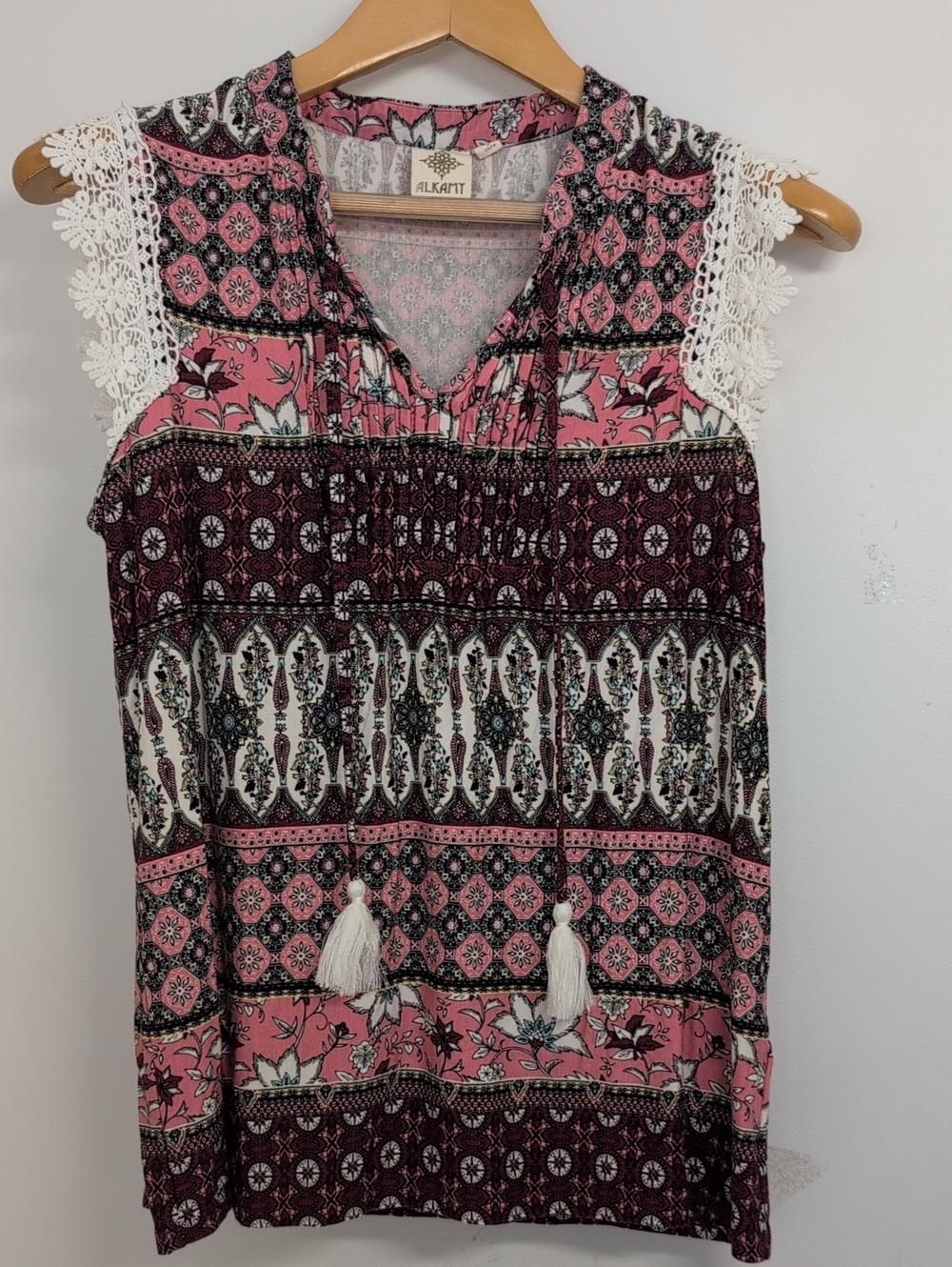Alkamy Boho Tassel Sleeveless Top | Size Small 🌸✨